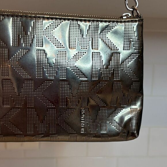 Michael Kors Bag Purse Handbag Metallic Embossed Logo Mini Bag Pocketbook - Picture 7 of 15